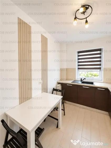 Apartament cu 3 camere decomandat în Tractorul