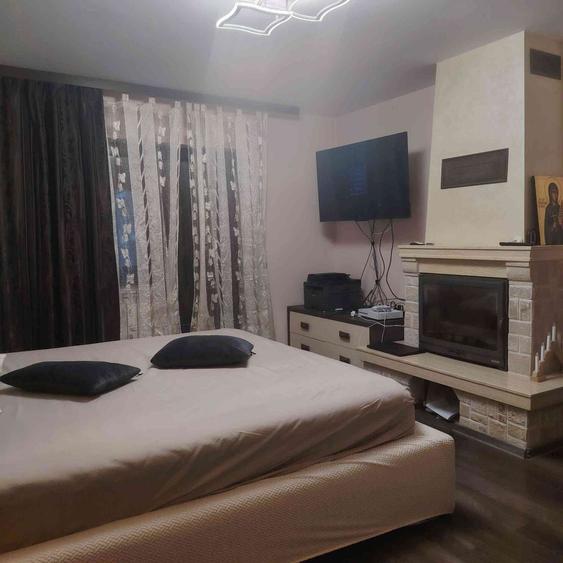 Casă cu 4 camere în Bucium