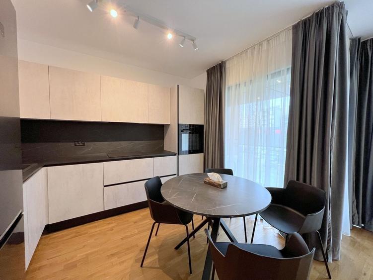 Apartament cu 2 camere decomandat, mobilat în Băneasa