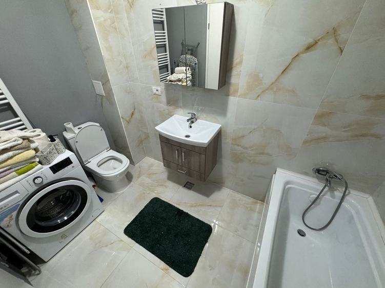 Apartament cu 2 camere decomandat, mobilat în Est