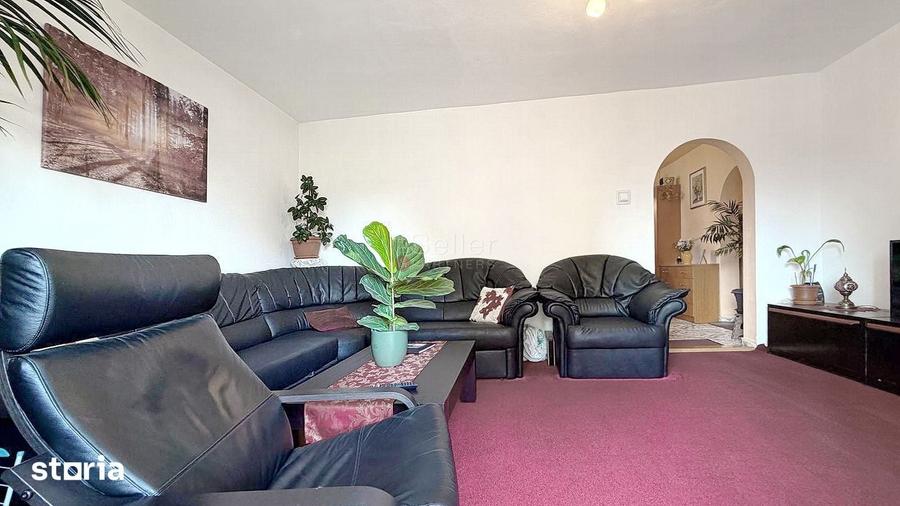 Apartament cu 3 camere în Florilor