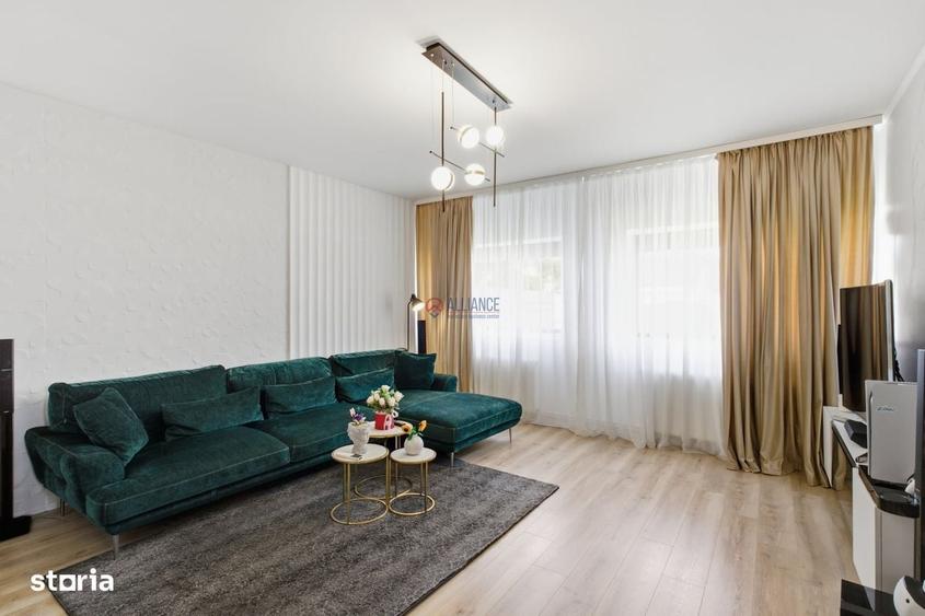 Casă cu 4 camere în Palazu Mare