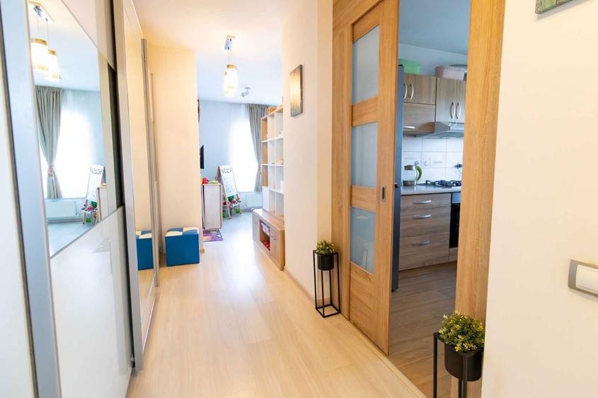 Apartament cu 2 camere decomandat în Central