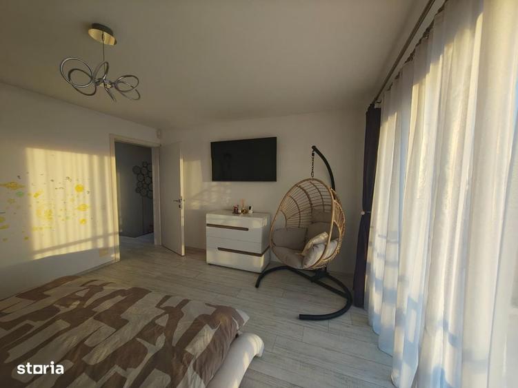 Casă cu 4 camere cu Teren 365 Mp în Florești