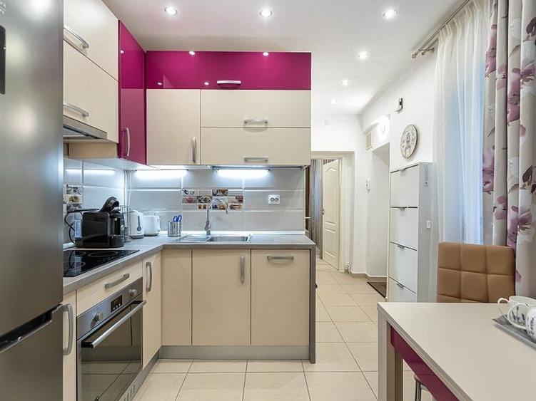 Apartament cu 2 camere decomandat, mobilat în Centrul Istoric