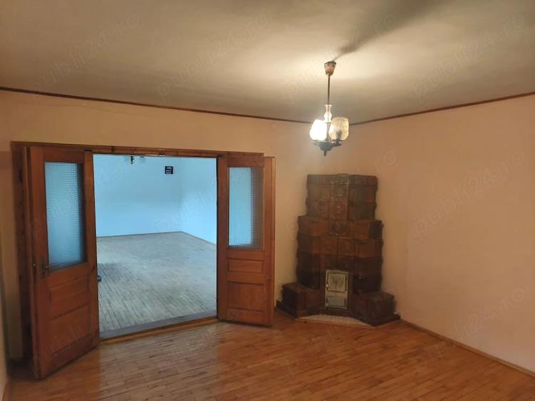 Casă cu Teren 1756 Mp în Central