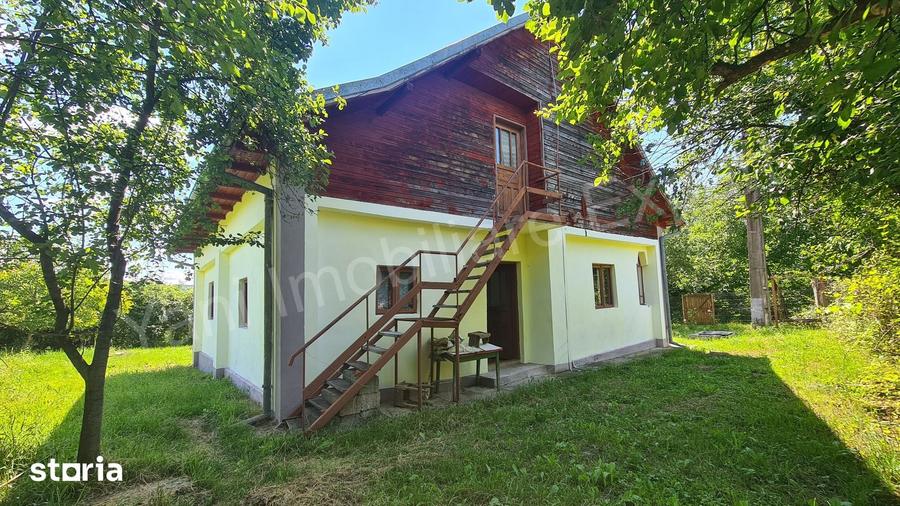 Casă cu 3 camere cu Teren 2401 Mp în Ciofrângeni