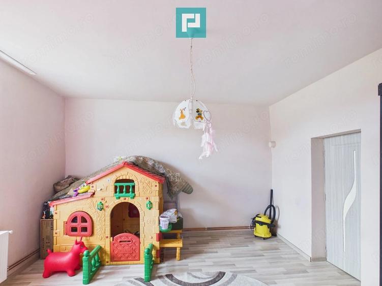 Casă cu 3 camere cu Teren 1500 Mp în Turnu