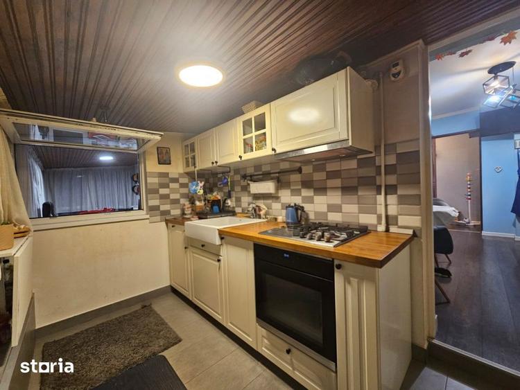 Apartament cu 3 camere semidecomandat, mobilat în Aviației