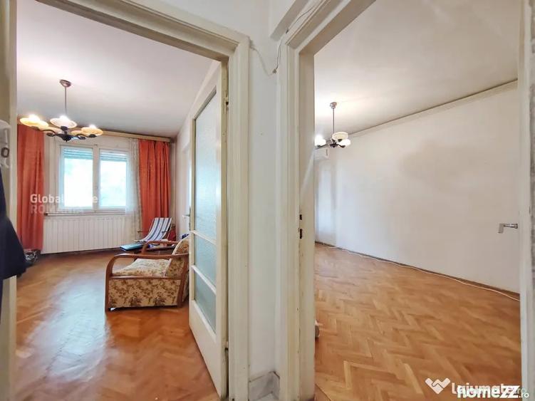 Apartament cu 3 camere decomandat în Capitale