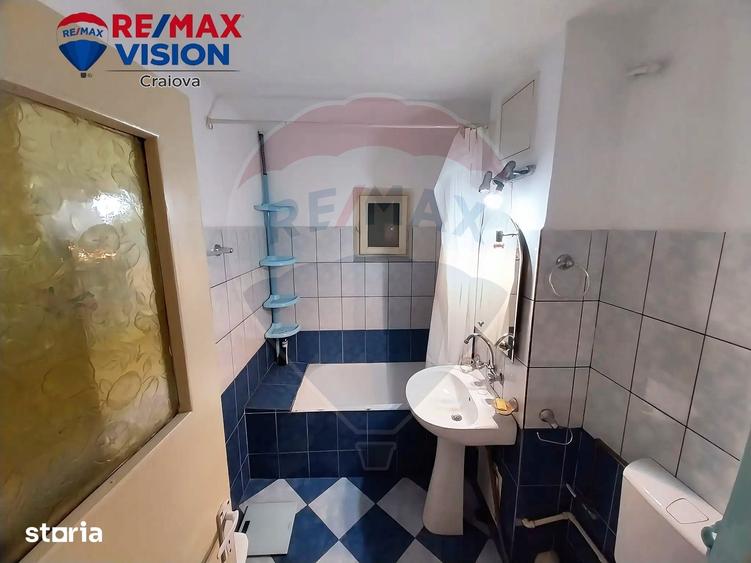 Apartament cu 3 camere decomandat în Valea Rosie