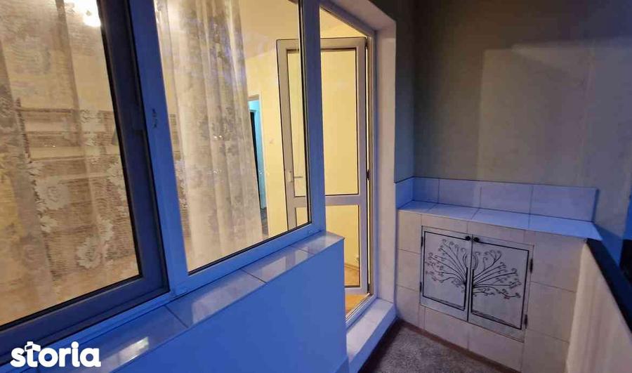 Chirie apartament 3 camere cu 2 balcoane zona Astra str.Neptun - 4