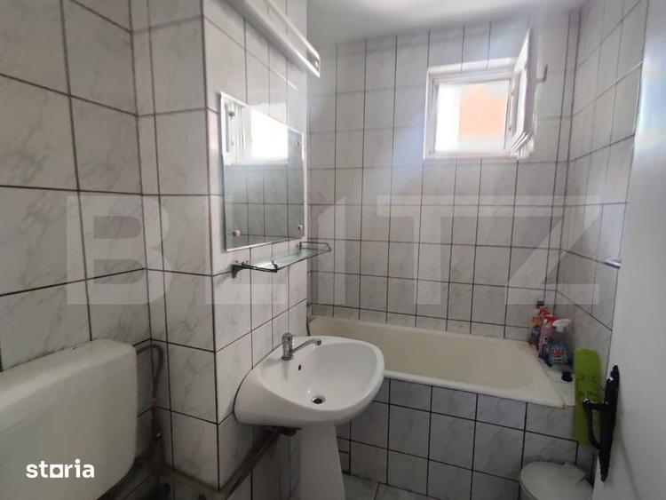 Apartament cu 3 camere, 63 mp - zona Dacia, Oradea - 2