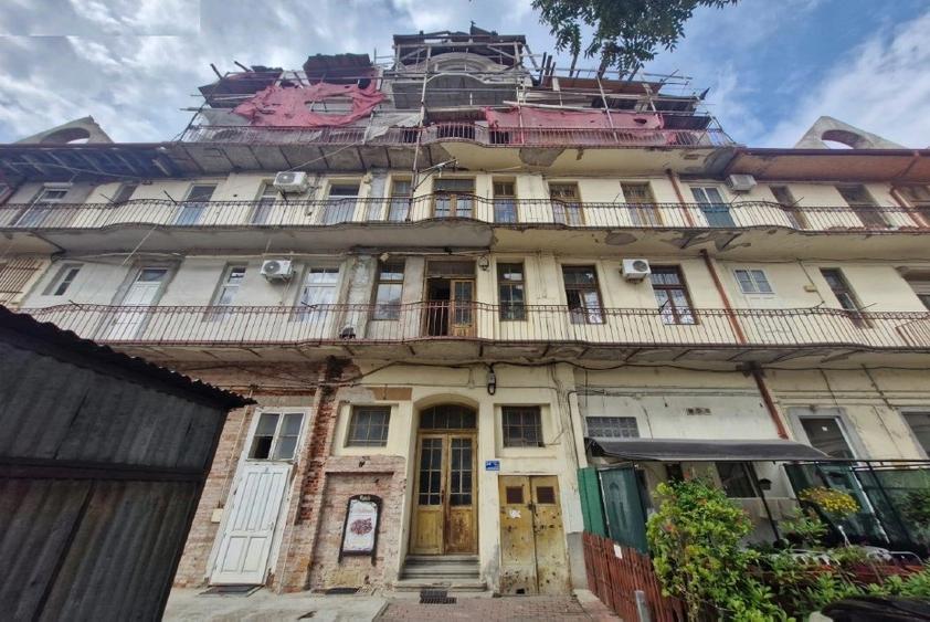 Apartament cu 3 camere în Centru Civic
