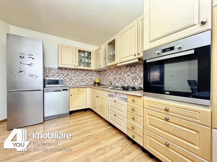 Casă cu Teren 1422 Mp în Cicir