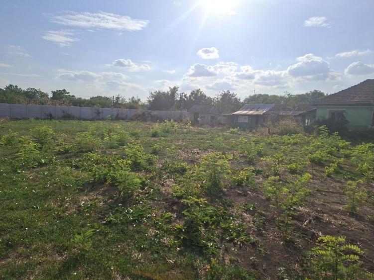 Casă cu 3 camere în Vâlcelele