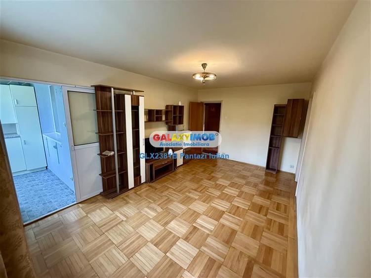 Apartament cu 4 camere semidecomandat în Nicolae Grigorescu
