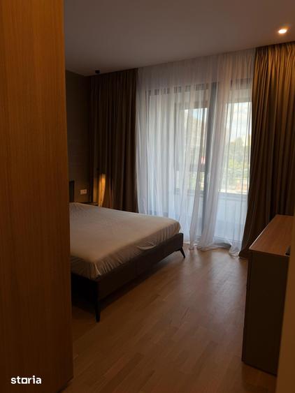 Apartament cu 3 camere decomandat, mobilat în Exterior Vest