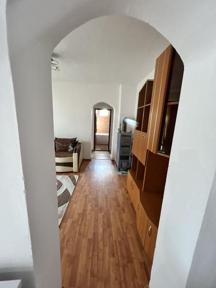 Apartament cu 2 camere decomandat în Hodoșa