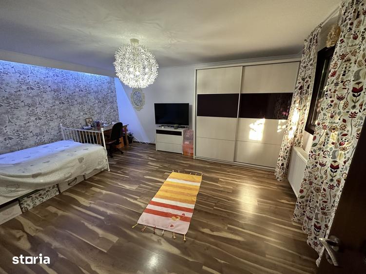 Casă cu 4 camere cu Teren 225 Mp în Rahova