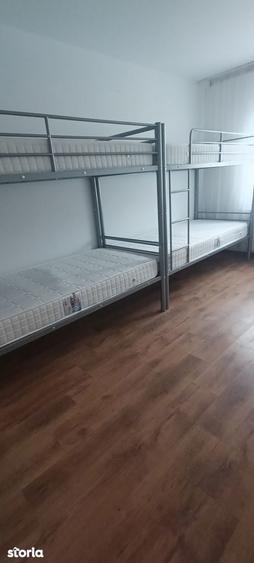 Apartament cu 10 camere în Ion Creangă