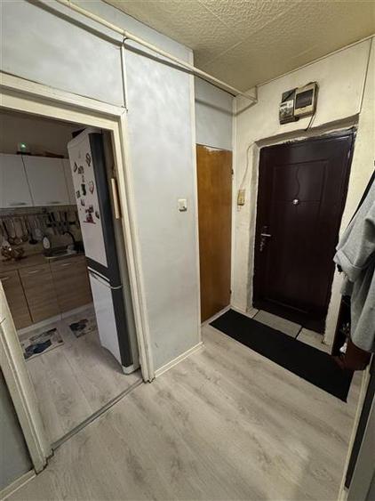 Apartament cu 3 camere decomandat în Giurgiului