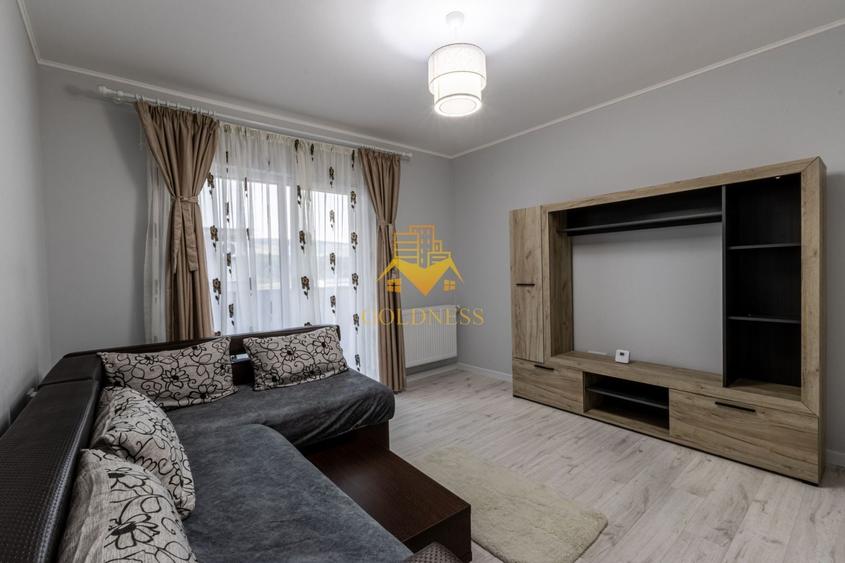 Apartament cu 3 camere semidecomandat, mobilat în Florești