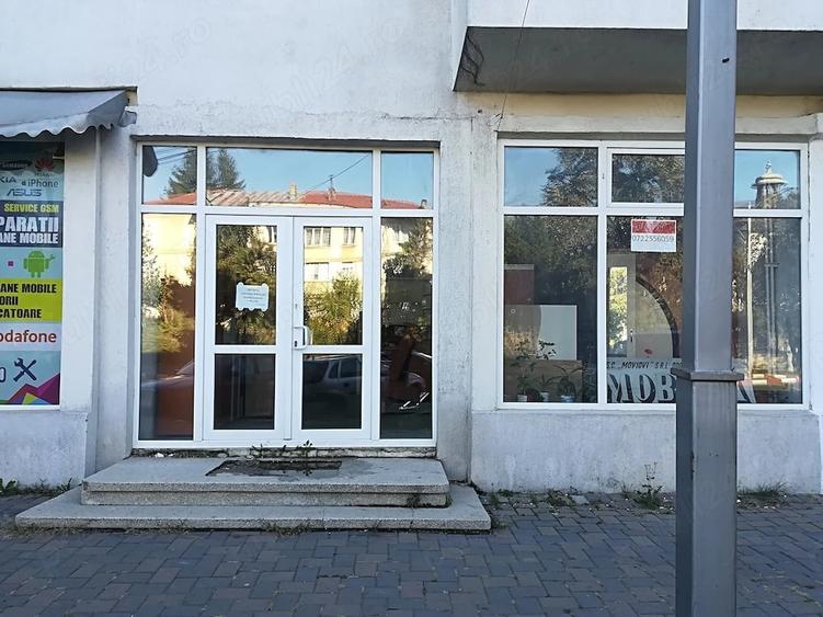 Spațiu comercial, de 85 mp, în Central