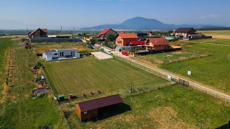Casă individuală cu 2 camere cu Teren 600 Mp în Hălchiu