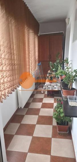 Apartament cu 2 camere semidecomandat, mobilat în Colentina