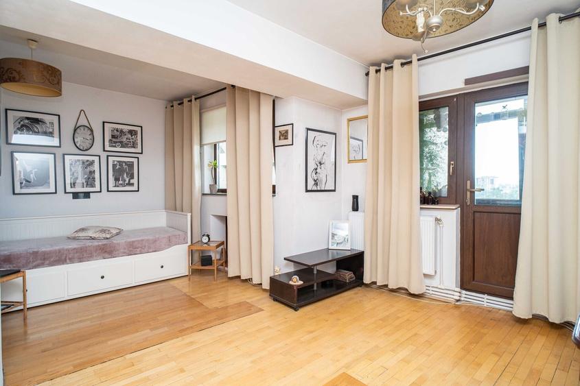 Apartament cu 3 camere, mobilat în Bucium