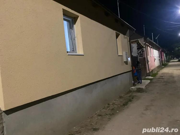 Casă cu 3 camere cu Teren 1500 Mp în Central