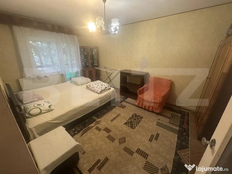 Apartament cu 3 camere decomandat în Micro 17