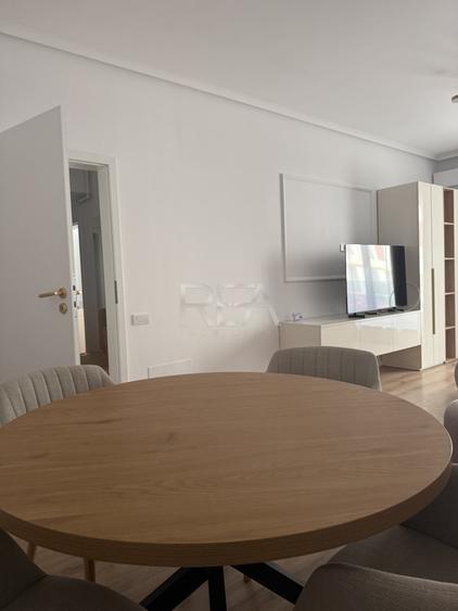 Apartament cu 2 camere decomandat, mobilat în Lujerului