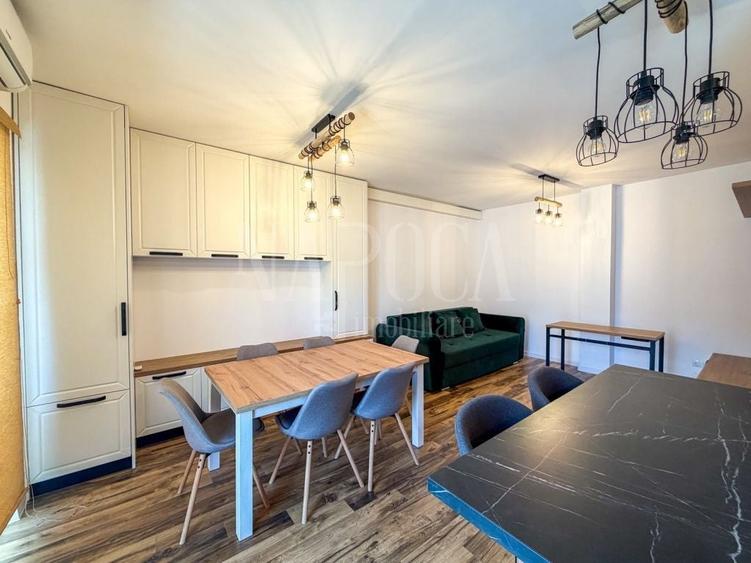 Apartament cu 3 camere semidecomandat în Borhanci