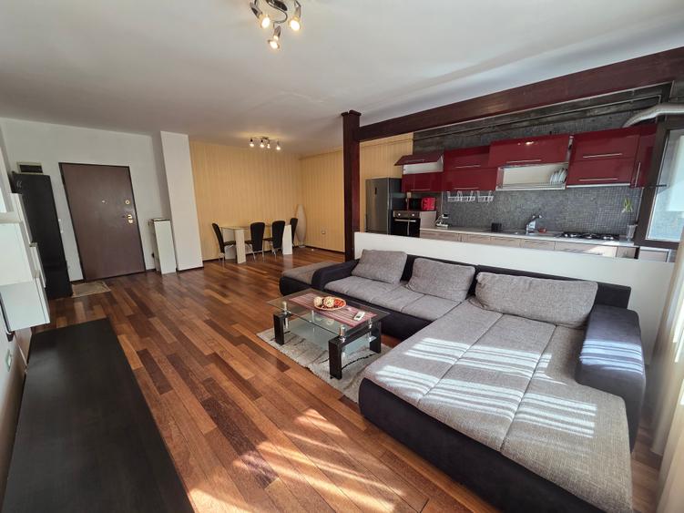 Apartament cu 2 camere semidecomandat în Văcăresti