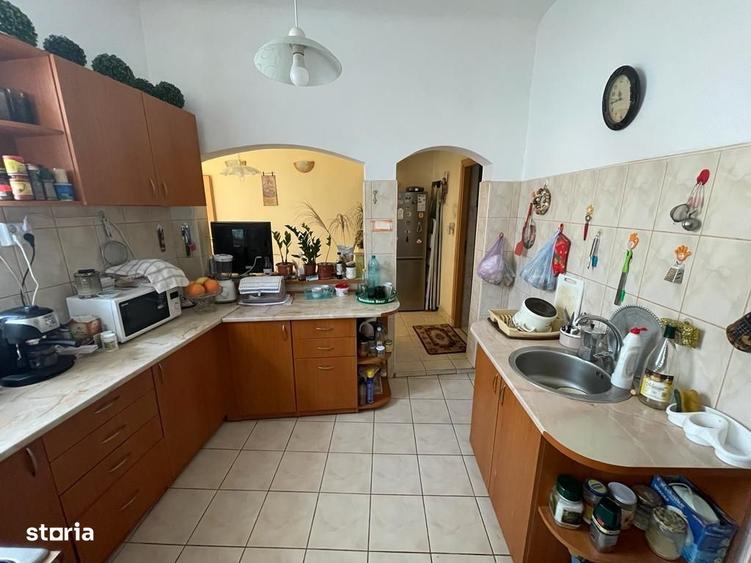 Apartament cu 4 camere în Central
