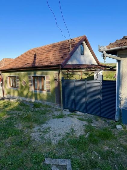 Casă cu 2 camere în Hidiș