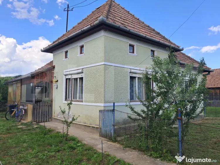 Casă cu 2 camere cu Teren 650 Mp în Central