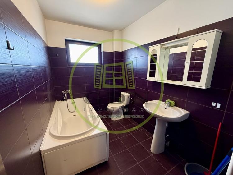 Apartament cu 2 camere decomandat, mobilat în Exterior Est
