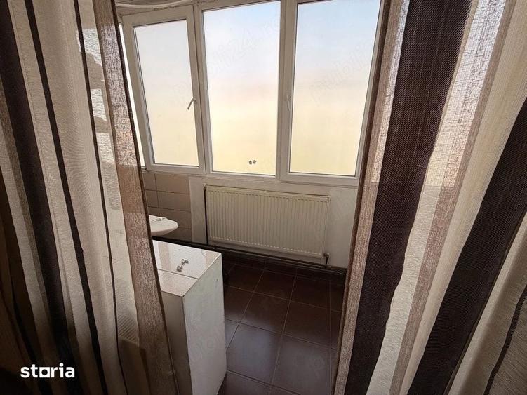 Apartament cu 2 camere semidecomandat în Soarelui