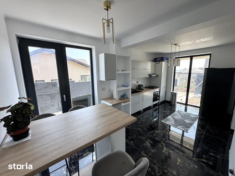 Casă cu 5 camere cu Teren 515 Mp în Rediu