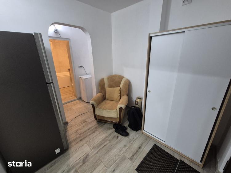 Apartament cu 2 camere decomandat în C5