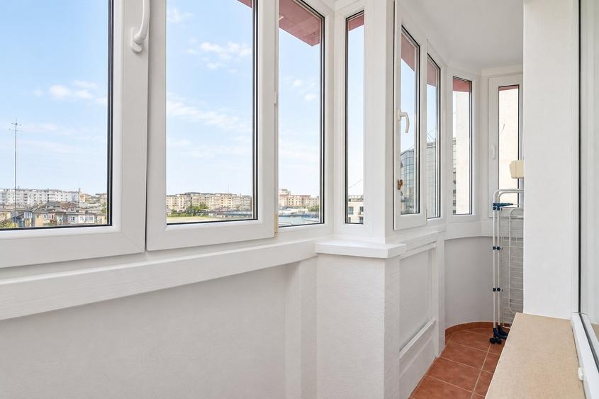 Apartament cu 3 camere decomandat, mobilat în Vitan Mall