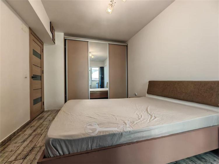 Apartament cu 2 camere decomandat, mobilat în Cug