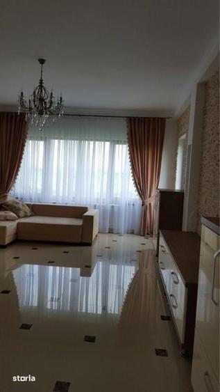 Casă cu 4 camere cu Teren 250 Mp în Central