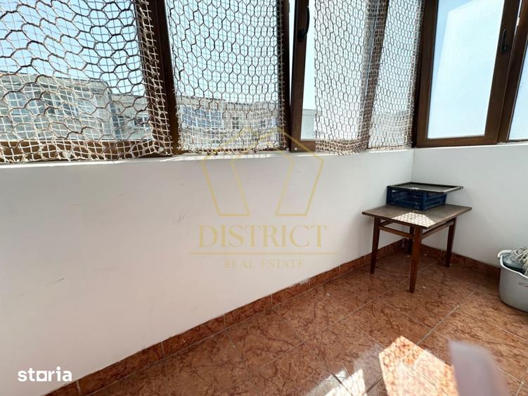 Apartament cu 3 camere decomandat în Dacia