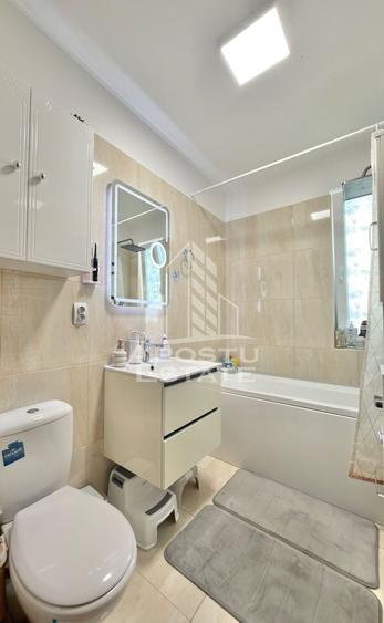 Apartament cu 3 camere decomandat, mobilat în Giroc