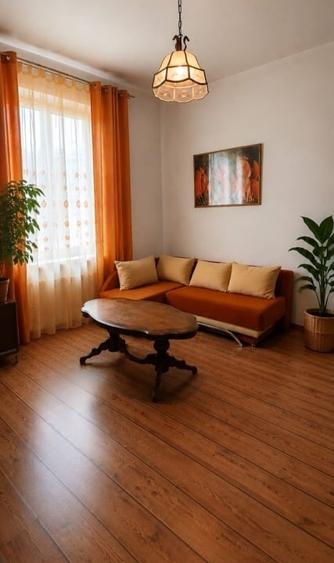 Casă individuală cu 5 camere cu Teren 1440 Mp în Aradul Nou
