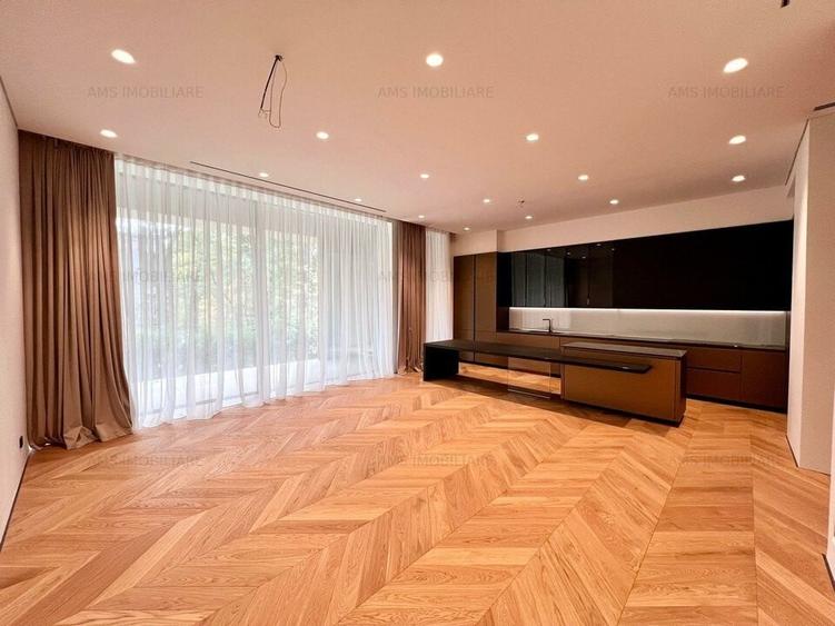 Apartament cu 4 camere decomandat, mobilat în Kiseleff